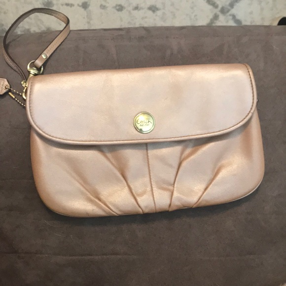 Coach wristlet - Picture 1 of 3